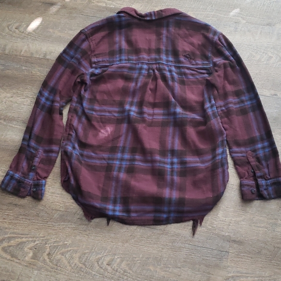 Distressed plaid lace up shirt - Picture 2 of 3